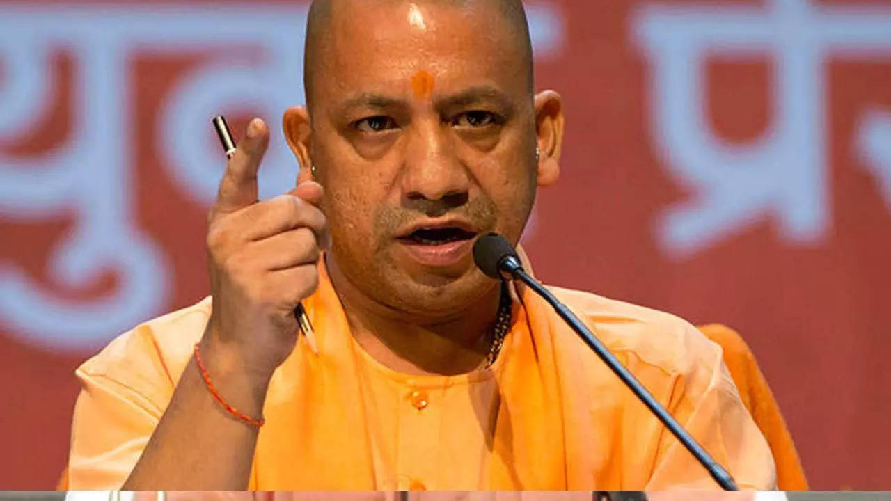 Adityanath объявляет о создании фармацевтического научно-исследовательского института в UP в ближайшее время